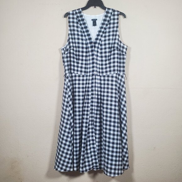 Ann Taylor Gingham Fit & Flare Dress – Size 16 - Picture 1 of 7